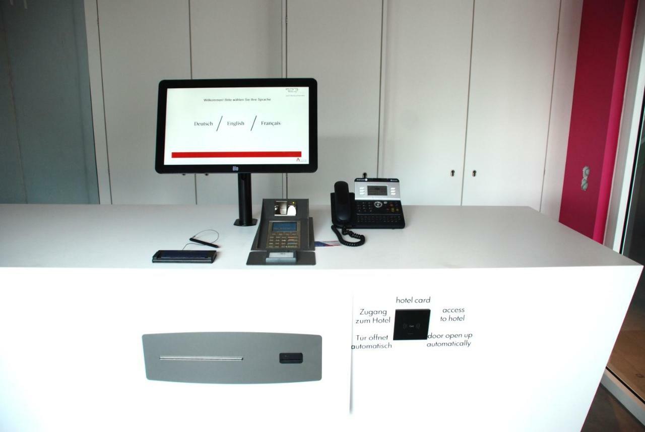 Schlafzimmer - Self Check-In دينكلسبهل المظهر الخارجي الصورة